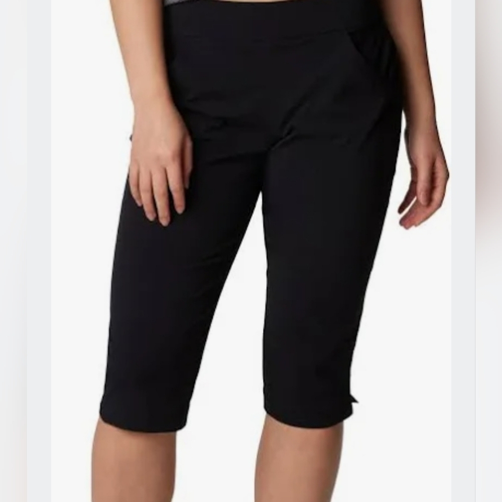 Columbia Active Capris Women's Size Medium Black Casual Pants Stretch NWT